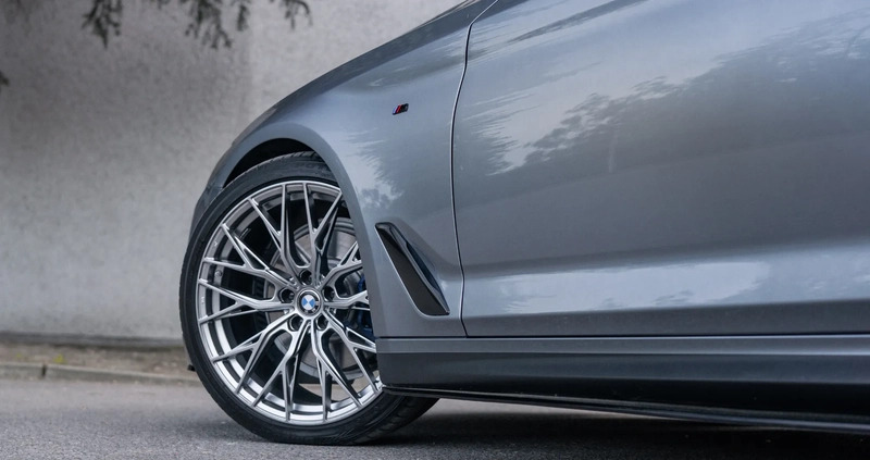 BMW Seria 5 cena 129999 przebieg: 197000, rok produkcji 2017 z Rzeszów małe 781